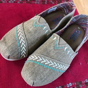 Brown Patterned Bob’s